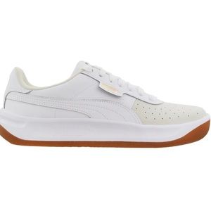 Puma classics. Never worn